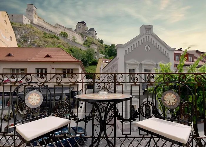 S Balkónom Trenčín