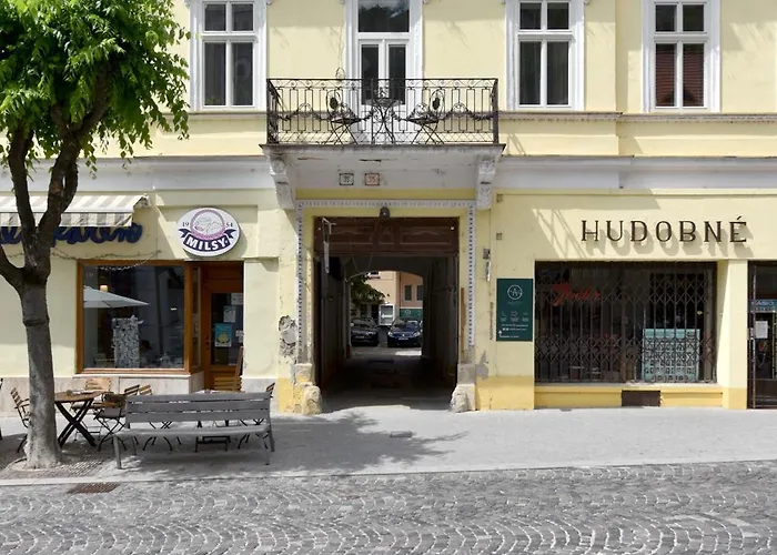 S Balkónom Apartamento Trenčín